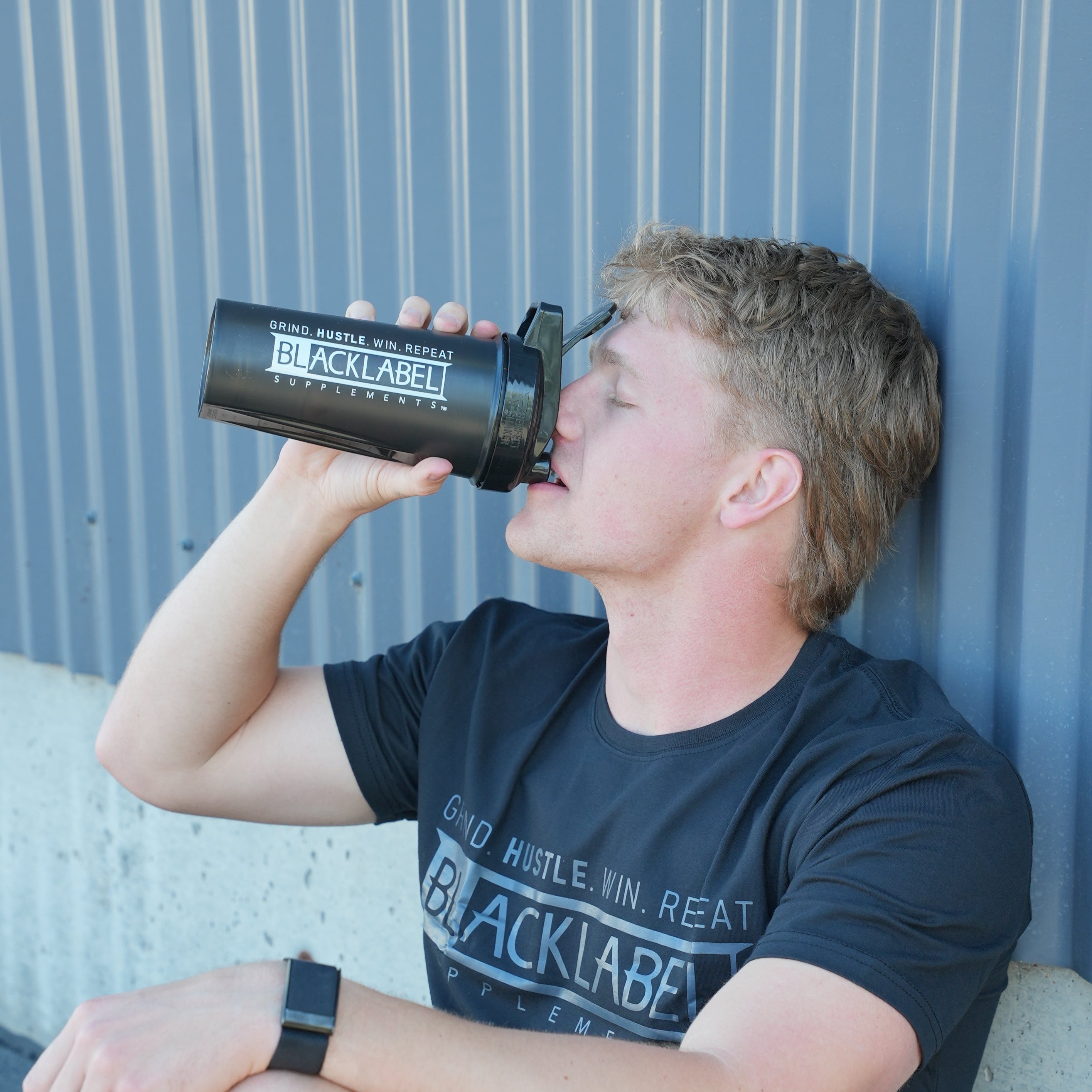 28-Ounce Protein Shaker Bottle For Fitness